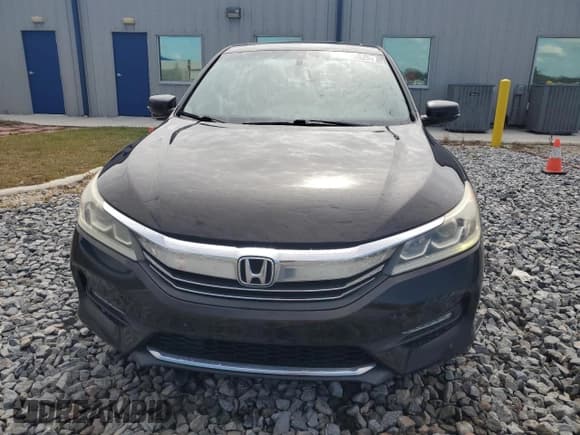 ✅ 2017 Honda Accord EX-L • VIN: 1HGCR2F86HA064871 • Lot: 90819525. Wystawiony na Copart z przebiegiem 92 921 mil. Bezpłatny archiwum sprzedaży aukcyjnych z USA i szczegółowy raport historii pojazdu na DreamBid. Zdjęcie 5.