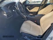 ✅ 2019 Jaguar F-Pace 25t Premium • VIN: SADCJ2FX9KA365823 • Lot: 95404975. Wystawiony na Copart z przebiegiem 119 062 mil. Bezpłatny archiwum sprzedaży aukcyjnych z USA i szczegółowy raport historii pojazdu na DreamBid. Zdjęcie 7.