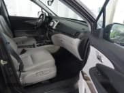 ✅ 2017 Honda Pilot EX-L • VIN: 5FNYF6H85HB053336 • Lot: 43536170. Wystawiony na IAAI z przebiegiem 96 947 mil. Bezpłatny archiwum sprzedaży aukcyjnych z USA i szczegółowy raport historii pojazdu na DreamBid. Zdjęcie 5.