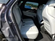 ✅ 2024 Cadillac LYRIQ Luxury • VIN: 1GYKPRRL5RZ123687 • Lot: 66352295. Wystawiony na Copart z przebiegiem 10 056 mil. Bezpłatny archiwum sprzedaży aukcyjnych z USA i szczegółowy raport historii pojazdu na DreamBid. Zdjęcie 11.