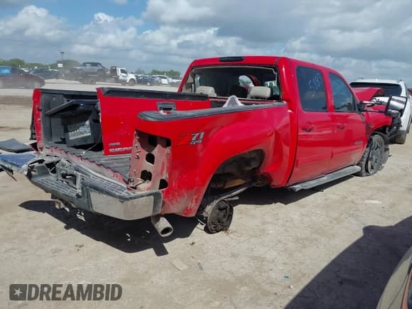 ✅ 2011 GMC Sierra 1500 SLT • VIN: 3GTP2WE31BG231292 • Лот: 42543137. Опубликован ранее на IAAI с пробегом 178 238 миль. Бесплатный доступ к архиву аукционных продаж из США и подробный отчёт об истории автомобиля на DreamBid. Изображение 4.