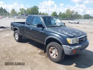 ✅ 2000 Toyota Tacoma PreRunner • VIN: 5TESN92N6YZ686337 • Lot: 43223144. Wystawiony na IAAI z przebiegiem 243 230 mil. Bezpłatny archiwum sprzedaży aukcyjnych z USA i szczegółowy raport historii pojazdu na DreamBid. Zdjęcie 1.