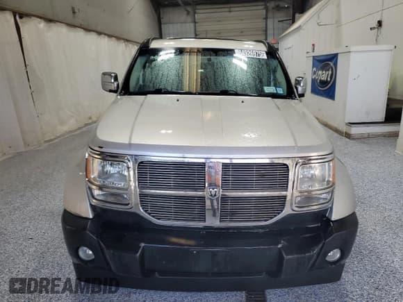 ✅ 2008 Dodge Nitro SXT • VIN: 1D8GU28K68W217809 • Lot: 84926975. Wystawiony na Copart z przebiegiem 142 716 mil. Bezpłatny archiwum sprzedaży aukcyjnych z USA i szczegółowy raport historii pojazdu na DreamBid. Zdjęcie 5.