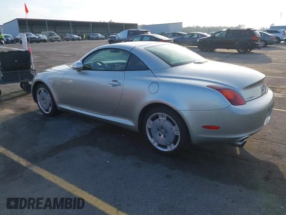 ✅ 2002 Lexus SC 430 • VIN: JTHFN48Y920013926 • Lot: 43732886. Listed on IAAI with 138,828 mi. Free auction sales archive from the USA and detailed vehicle history report at DreamBid. Image 3.