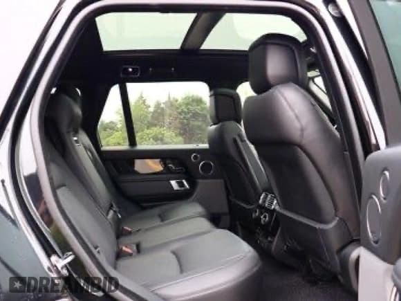 ✅ 2020 Land Rover Range Rover HSE • VIN: SALGS2RU7LA409XXX • Lot: 60871695. Listed on Copart with 35,229 mi. Free auction sales archive from the USA and detailed vehicle history report at DreamBid. Image 6.