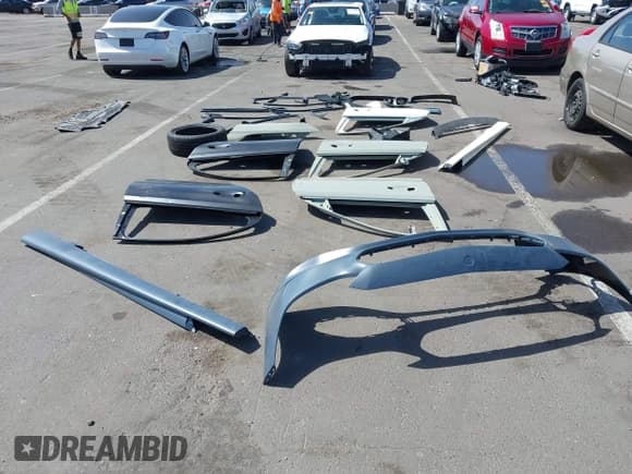 ✅ 2022 Mercedes-Benz C 300 • VIN: W1KAF4GB5NR010940 • Lot: 42268452. Listed on IAAI with 20,055 mi. Free auction sales archive from the USA and detailed vehicle history report at DreamBid. Image 18.