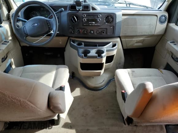 ✅ 2011 Ford Econoline Passenger XL • VIN: 1FBSS3BL6BDA42765 • Lot: 86298895. Wystawiony na Copart z przebiegiem 170 645 mil. Bezpłatny archiwum sprzedaży aukcyjnych z USA i szczegółowy raport historii pojazdu na DreamBid. Zdjęcie 8.