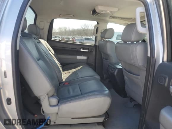 ✅ 2008 Toyota Tundra Limited • VIN: 5TFDV58178X043931 • Lot: 48803375. Listed on Copart with 172,668 mi. Free auction sales archive from the USA and detailed vehicle history report at DreamBid. Image 10.