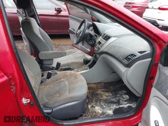 ✅ 2014 Hyundai Accent GLS • VIN: KMHCT4AE8EU737402 • Lot: 43526484. Listed on IAAI with 110,390 mi. Free auction sales archive from the USA and detailed vehicle history report at DreamBid. Image 5.