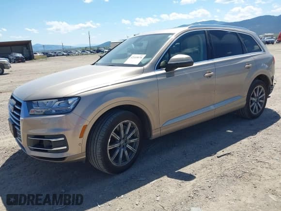 ✅ 2019 Audi Q7 Prestige • VIN: WA1VABF77KD021582 • Lot: 42169078. Listed on IAAI with 63,486 mi. Free auction sales archive from the USA and detailed vehicle history report at DreamBid. Image 2.