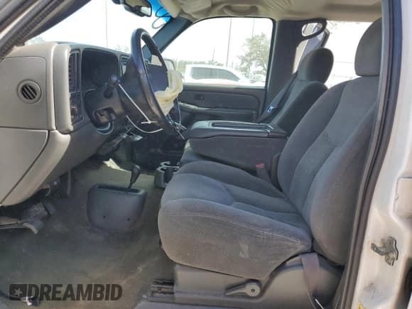 ✅ 2006 Chevrolet Silverado 2500HD LT1 • VIN: 1GCHK23U16F125070 • Лот: 76577124. Опубликован ранее на Copart с пробегом Не указан. Бесплатный доступ к архиву аукционных продаж из США и подробный отчёт об истории автомобиля на DreamBid. Изображение 7.