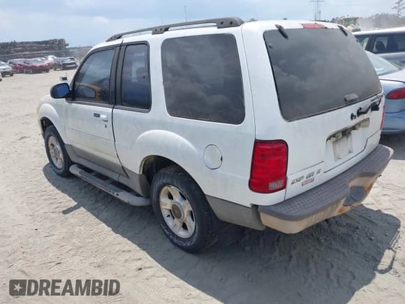 ✅ 2001 Ford Explorer Sport • VIN: 1FMYU60E11UC76098 • Лот: 42195151. Опубликован ранее на IAAI с пробегом 221 812 миль. Бесплатный доступ к архиву аукционных продаж из США и подробный отчёт об истории автомобиля на DreamBid. Изображение 3.