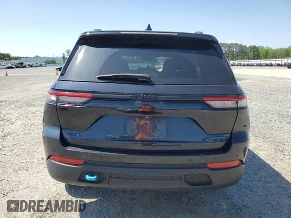 2022 Jeep Grand Cherokee Trailhawk with VIN 1C4RJYC66N8735786, listed as a Copart auction lot 52242615 with 39,626 mi miles and Salvage title. Bid and sale history available at DreamBid. Image 6.
