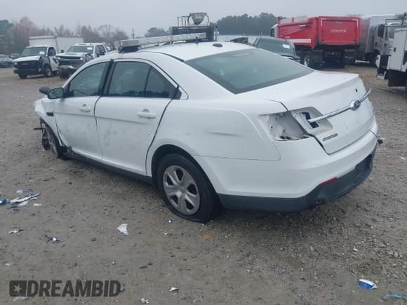 ✅ 2017 Ford Police Interceptor • VIN: 1FAHP2MK5HG105647 • Lot: 43706914. Listed on IAAI with Not provided. Free auction sales archive from the USA and detailed vehicle history report at DreamBid. Image 3.