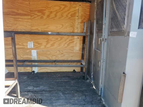 ✅ 2016 Ford Transit Cargo • VIN: 1FTYR2CM5GKB40255 • Lot: 86586675. Listed on Copart with 194,461 mi. Free auction sales archive from the USA and detailed vehicle history report at DreamBid. Image 11.