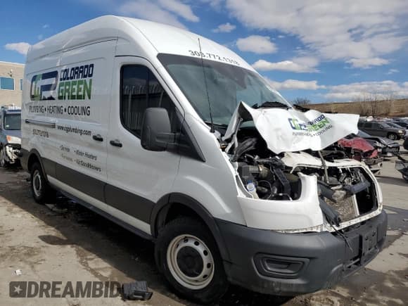 ✅ 2020 Ford Transit Cargo • VIN: 1FTBR1XG9LKB78778 • Lot: 46772515. Wystawiony na Copart z przebiegiem 64 396 mil. Bezpłatny archiwum sprzedaży aukcyjnych z USA i szczegółowy raport historii pojazdu na DreamBid. Zdjęcie 4.