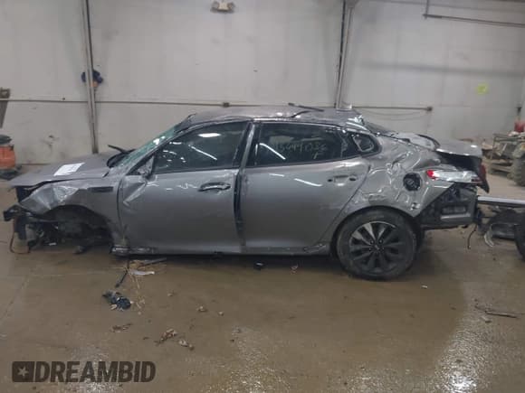 ✅ 2018 Kia Optima EX • VIN: 5XXGU4L30JG273357 • Lot: 43644036. Listed on IAAI with 125,746 mi. Free auction sales archive from the USA and detailed vehicle history report at DreamBid. Image 15.