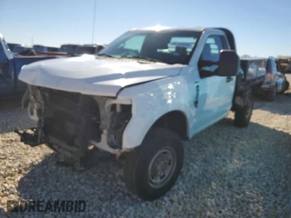 ✅ 2018 Ford F-250 XL • VIN: 1FDBF2B60JEC06830 • Lot: 84163034. Listed on Copart with 123,540 mi. Free auction sales archive from the USA and detailed vehicle history report at DreamBid. Image 1.