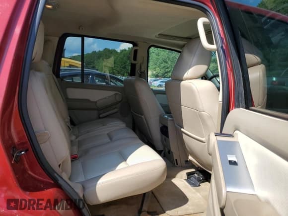 ✅ 2010 Mercury Mountaineer • VIN: 4M2EN4HE5AUJ06883 • Lot: 68615935. Wystawiony na Copart z przebiegiem 189 679 mil. Bezpłatny archiwum sprzedaży aukcyjnych z USA i szczegółowy raport historii pojazdu na DreamBid. Zdjęcie 11.