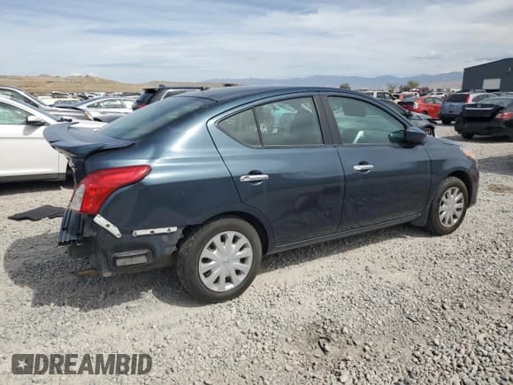 ✅ 2017 Nissan Versa SV • VIN: 3N1CN7AP7HL849403 • Лот: 71674155. Опубликован ранее на Copart с пробегом 131 988 миль. Бесплатный доступ к архиву аукционных продаж из США и подробный отчёт об истории автомобиля на DreamBid. Изображение 3.