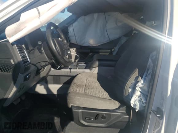 ✅ 2015 Ford F-150 XLT • VIN: 1FTEW1CP4FKF12179 • Lot: 93344595. Listed on Copart with 135,711 mi. Free auction sales archive from the USA and detailed vehicle history report at DreamBid. Image 7.