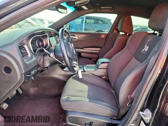 2018 Dodge Charger Daytona 392 z VIN 2C3CDXGJ3JH156866, wystawiony jako Copart lot #80345615 z przebiegiem 130 498 mil mil oraz Czysty tytuł • Clean title. Historia ofert i sprzedaży dostępna na DreamBid. Obrazek 7.