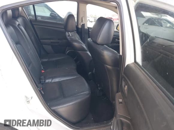 ✅ 2007 Mazda 3 S Touring • VIN: JM1BK324471663158 • Lot: 42575124. Wystawiony na IAAI z przebiegiem 160 938 mil. Bezpłatny archiwum sprzedaży aukcyjnych z USA i szczegółowy raport historii pojazdu na DreamBid. Zdjęcie 8.