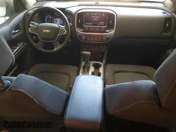 ✅ 2019 Chevrolet Colorado 4WD LT • VIN: 1GCGTCEN6K1110060 • Лот: 57699314. Опубликован ранее на Copart с пробегом 61 736 миль. Бесплатный доступ к архиву аукционных продаж из США и подробный отчёт об истории автомобиля на DreamBid. Изображение 8.