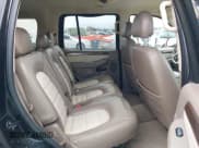 ✅ 2005 Ford Explorer Eddie Bauer • VIN: 1FMZU74K35UA80048 • Lot: 41741608. Wystawiony na IAAI z przebiegiem 145 922 mil. Bezpłatny archiwum sprzedaży aukcyjnych z USA i szczegółowy raport historii pojazdu na DreamBid. Zdjęcie 8.