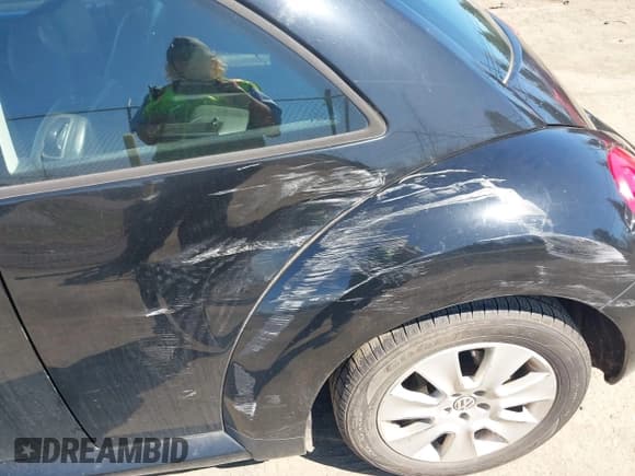 ✅ 2010 Volkswagen Beetle • VIN: 3VWPW3AGXAM000609 • Лот: 41859688. Опубликован ранее на IAAI с пробегом 178 924 миль. Бесплатный доступ к архиву аукционных продаж из США и подробный отчёт об истории автомобиля на DreamBid. Изображение 6.