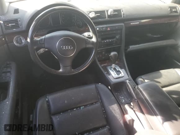 ✅ 2002 Audi A4 3.0L • VIN: WAULT68E22A111344 • Lot: 76716774. Wystawiony na Copart z przebiegiem 195 583 mil. Bezpłatny archiwum sprzedaży aukcyjnych z USA i szczegółowy raport historii pojazdu na DreamBid. Zdjęcie 8.