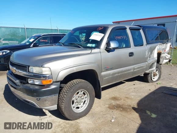 ✅ 2001 Chevrolet Silverado 2500HD LS • VIN: 1GCHK29161E337880 • Lot: 43442333. Listed on IAAI with 174,128 mi. Free auction sales archive from the USA and detailed vehicle history report at DreamBid. Image 2.