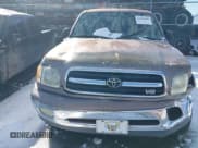 ✅ 2002 Toyota Tundra Limited • VIN: 5TBRT38152S280875 • Lot: 41387829. Listed on IAAI with 186,094 mi. Free auction sales archive from the USA and detailed vehicle history report at DreamBid. Image 12.