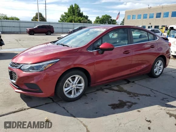 ✅ 2017 Chevrolet Cruze LT • VIN: 1G1BE5SM2H7280720 • Лот: 63279685. Опубликован ранее на Copart с пробегом 69 186 миль. Бесплатный доступ к архиву аукционных продаж из США и подробный отчёт об истории автомобиля на DreamBid. Изображение 1.