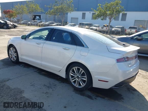 ✅ 2013 Lincoln MKZ Hybrid • VIN: 3LN6L2LU0DR805641 • Lot: 43771948. Wystawiony na IAAI z przebiegiem 153 833 mil. Bezpłatny archiwum sprzedaży aukcyjnych z USA i szczegółowy raport historii pojazdu na DreamBid. Zdjęcie 3.