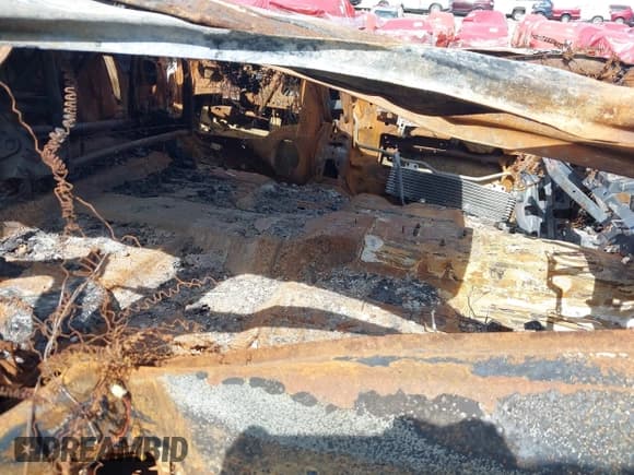 ✅ 2011 Chevrolet Silverado 2500HD LTZ • VIN: 1GC1KYC82BF129484 • Lot: 39110624. Listed on IAAI with Not provided. Free auction sales archive from the USA and detailed vehicle history report at DreamBid. Image 5.