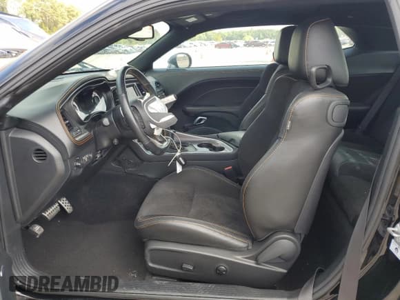 ✅ 2022 Dodge Challenger R/T Scat Pack Widebody • VIN: 2C3CDZFJ7NH122528 • Lot: 67906613. Listed on Copart with 12,809 mi. Free auction sales archive from the USA and detailed vehicle history report at DreamBid. Image 7.