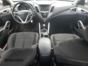 ✅ 2013 Hyundai Veloster w/Black Int • VIN: KMHTC6AD0DU129827 • Лот: 67992545. Опубликован ранее на Copart с пробегом 176 400 миль. Бесплатный доступ к архиву аукционных продаж из США и подробный отчёт об истории автомобиля на DreamBid. Изображение 8.