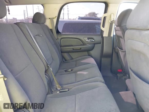 ✅ 2007 Chevrolet Tahoe LS • VIN: 1GNFC13C87R257711 • Lot: 42959692. Listed on IAAI with 308,717 mi. Free auction sales archive from the USA and detailed vehicle history report at DreamBid. Image 8.