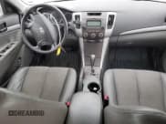 ✅ 2009 Hyundai Sonata GLS • VIN: 5NPET46C69H463086 • Лот: 73596194. Опубликован ранее на Copart с пробегом 168 977 миль. Бесплатный доступ к архиву аукционных продаж из США и подробный отчёт об истории автомобиля на DreamBid. Изображение 8.