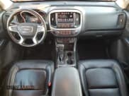 ✅ 2016 GMC Canyon 4WD SLT • VIN: 1GTG6DE30G1364303 • Lot: 90464945. Wystawiony na Copart z przebiegiem 56 981 mil. Bezpłatny archiwum sprzedaży aukcyjnych z USA i szczegółowy raport historii pojazdu na DreamBid. Zdjęcie 8.