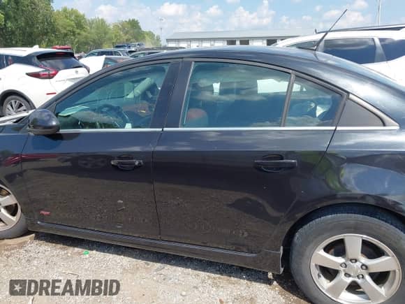 2014 Chevrolet Cruze 1LT с VIN 1G1PC5SB0E7320296, выставлен на аукционе IAAI как лот 42953639 с пробегом 170 461 миль миль и . История ставок и продаж доступна на DreamBid. Изображение 13.