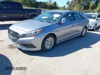 2016 Hyundai Sonata SE z VIN KMHE24L15GA040778, wystawiony jako IAAI lot #43478621 z przebiegiem 176 150 mil mil oraz . Historia ofert i sprzedaży dostępna na DreamBid. Obrazek 2.