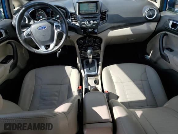 ✅ 2017 Ford Fiesta Titanium • VIN: 3FADP4FJ8HM139067 • Лот: 49733415. Опубликован ранее на Copart с пробегом 59 770 миль. Бесплатный доступ к архиву аукционных продаж из США и подробный отчёт об истории автомобиля на DreamBid. Изображение 8.