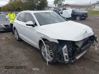 ✅ 2019 Audi Q5 Premium Plus • VIN: WA1BNAFY8K2133779 • Лот: 43529065. Опубликован ранее на IAAI с пробегом 67 696 миль. Бесплатный доступ к архиву аукционных продаж из США и подробный отчёт об истории автомобиля на DreamBid. Изображение 1.