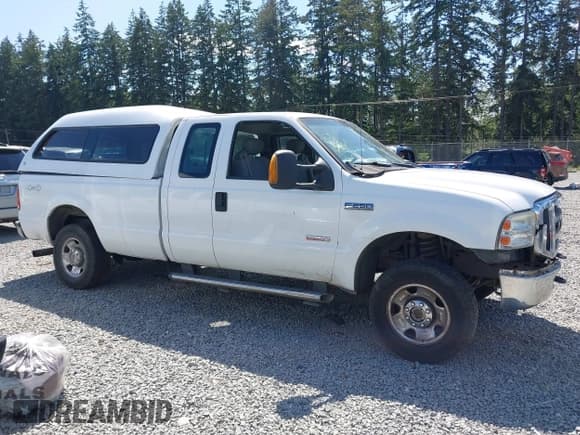 ✅ 2006 Ford F-250 XL • VIN: 1FTSX21P16EB98689 • Lot: 42651454. Listed on IAAI with 249,074 mi. Free auction sales archive from the USA and detailed vehicle history report at DreamBid. Image 14.