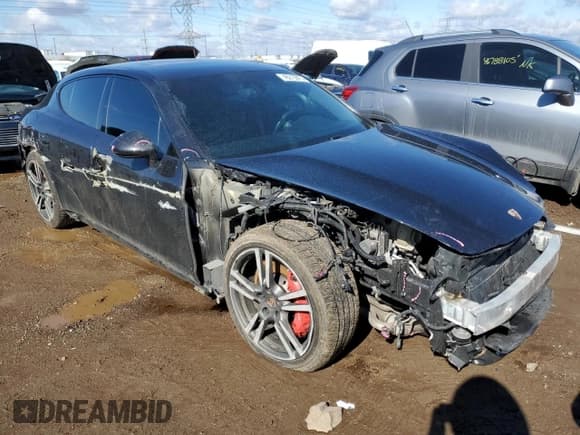 ✅ 2013 Porsche Panamera GTS • VIN: WP0AF2A78DL076791 • Lot: 46215975. Wystawiony na Copart z przebiegiem 72 067 mil. Bezpłatny archiwum sprzedaży aukcyjnych z USA i szczegółowy raport historii pojazdu na DreamBid. Zdjęcie 4.