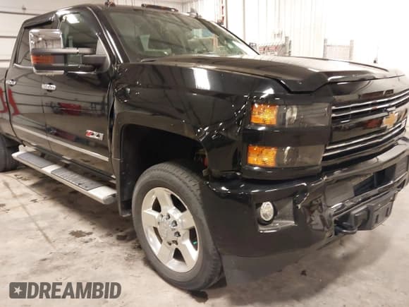 ✅ 2019 Chevrolet Silverado 2500HD LT • VIN: 1GC1KSEGXKF105225 • Лот: 42248875. Опубликован ранее на IAAI с пробегом 89 856 миль. Бесплатный доступ к архиву аукционных продаж из США и подробный отчёт об истории автомобиля на DreamBid. Изображение 18.