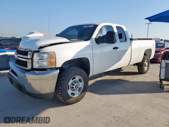 ✅ 2013 Chevrolet Silverado 2500HD • VIN: 1GB2KVCG1DZ378522 • Лот: 72003515. Опубликован ранее на Copart с пробегом 103 373 миль. Бесплатный доступ к архиву аукционных продаж из США и подробный отчёт об истории автомобиля на DreamBid. Изображение 1.