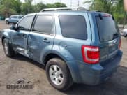 ✅ 2011 Ford Escape Hybrid • VIN: 1FMCU4K38BKC60181 • Lot: 42330726. Wystawiony na IAAI z przebiegiem 209 390 mil. Bezpłatny archiwum sprzedaży aukcyjnych z USA i szczegółowy raport historii pojazdu na DreamBid. Zdjęcie 3.